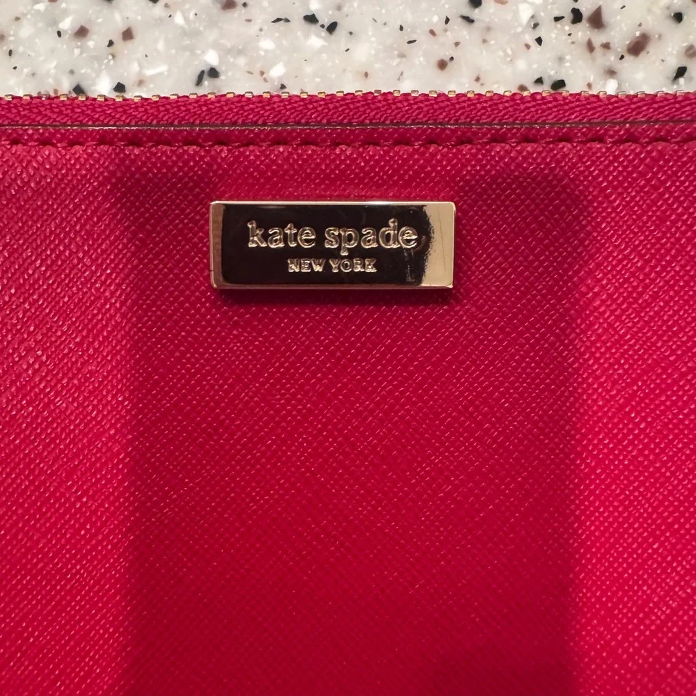 Kate Spade‎ New York Saffiano Leather Wristlet Clutch Red Gold Hardware8x5 EUC